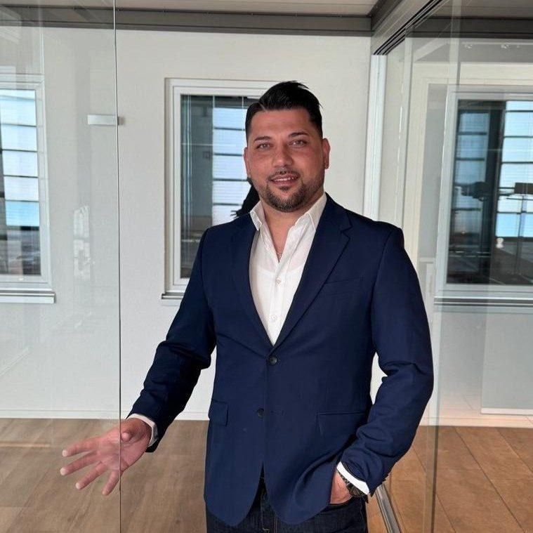 Kevin Marinkovic, hoch-drei Verglasungen AG
